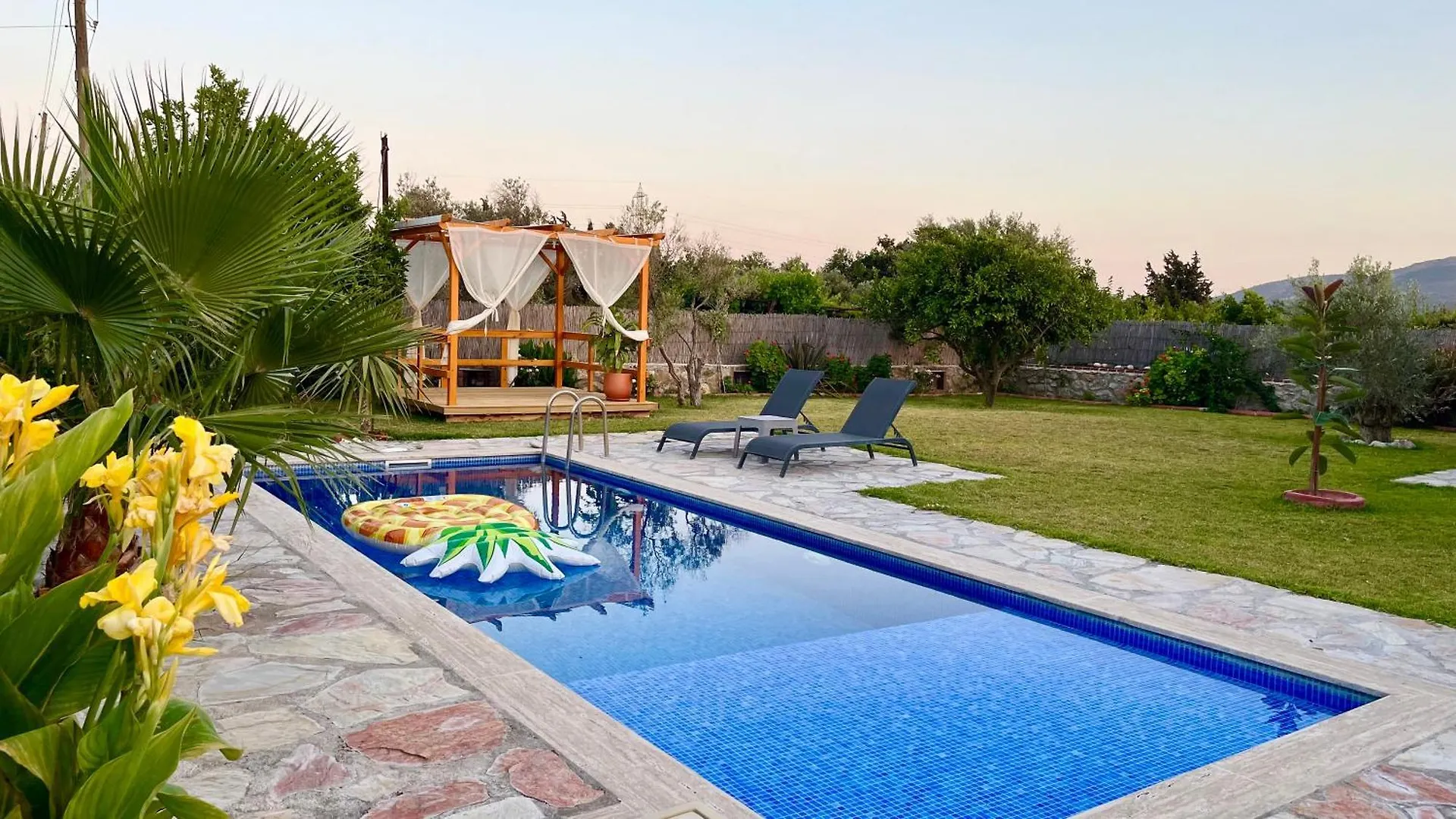 Bi Datça Tatil Evleri Akdeniz Türkiye